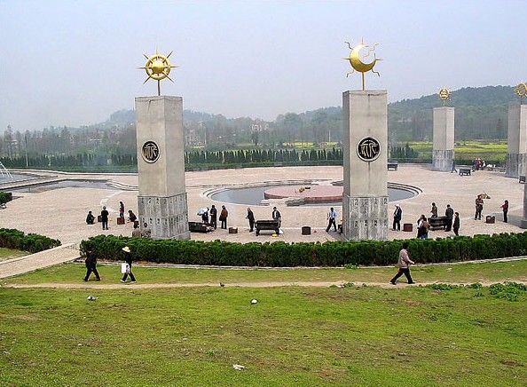 石门峰陵园莲花碑墓地价格